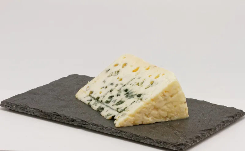 Le Roquefort, un fromage qui ne peut naître qu'en Aveyron